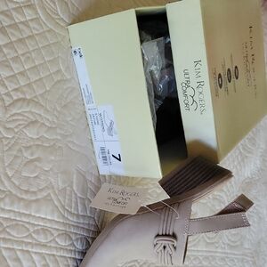 Kim Rogers Ultra Comfort Taupe Sandals